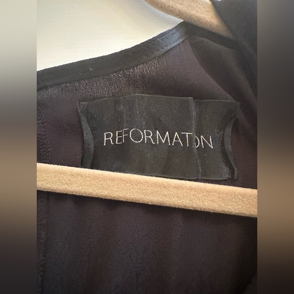 Reformation black cap sleeve dress - Picture 3 of 7